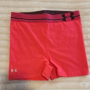 Under Armour Women's Coral Athletic Shorts, S, EUC